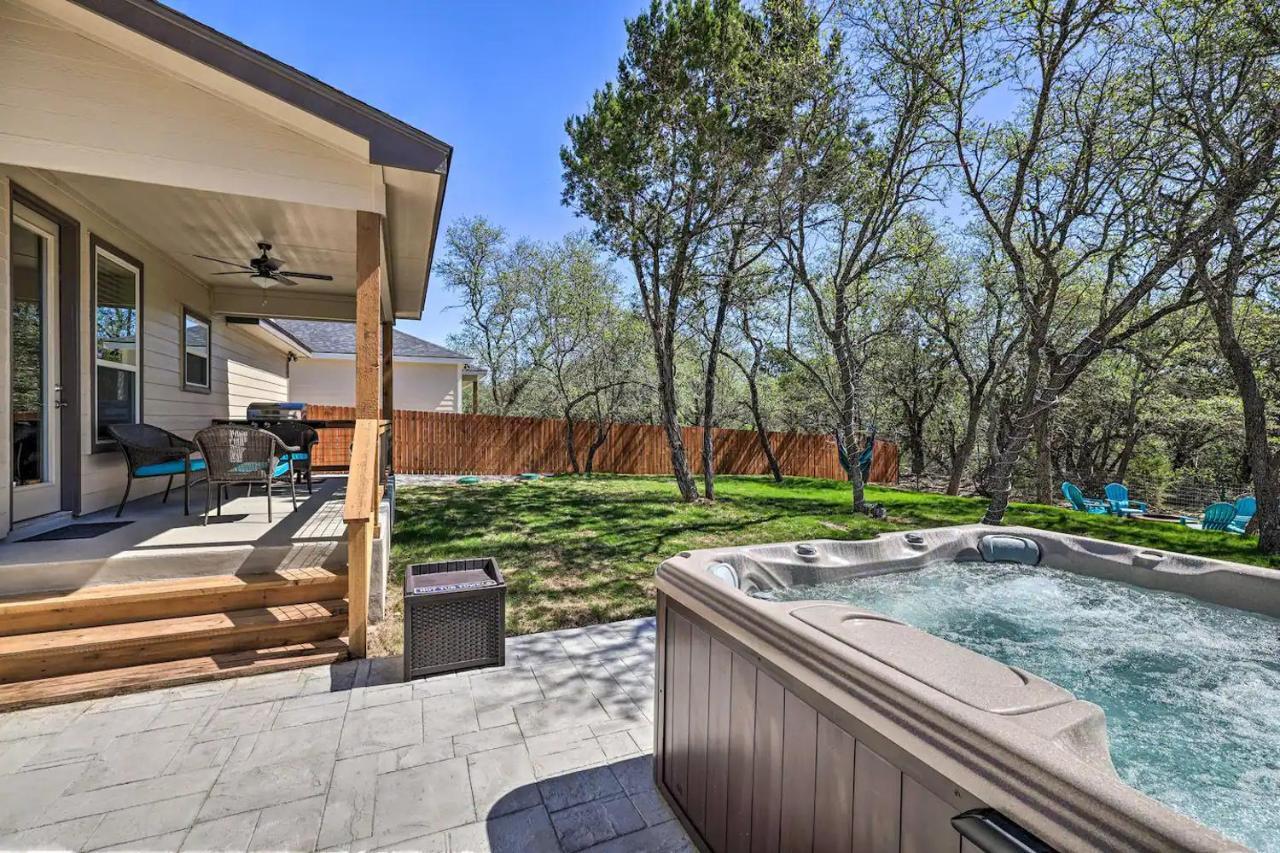 Convenient Cute Cottage Hot Tub Fire Pit Sleeps 6 캐니언 레이크 외부 사진
